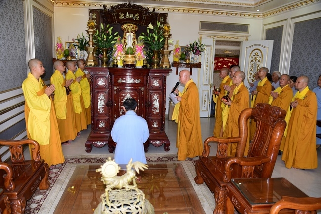 Lễ cầu an tại công ty Địa Ốc Kim Oanh, Bình Dương