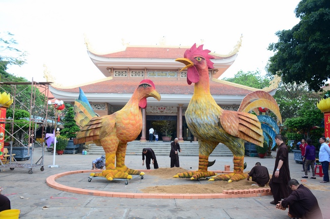 Hoang Phap, one afternoon awating new year of Rooster