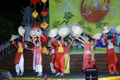Vui Tết Thiếu Nhi tại chùa Tây Khánh - Thái Bình