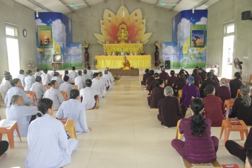 One-day Retreat at Dong Da Pagoda, Thanh Hoa province