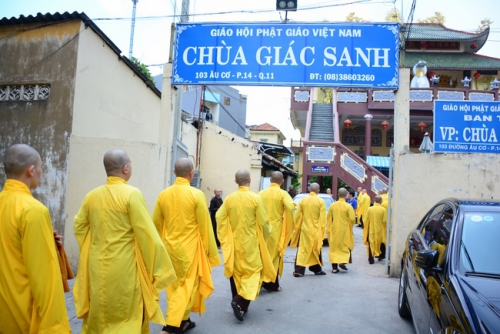 Paying Last Respect to the Most Venerable Thich Nguyen Thien