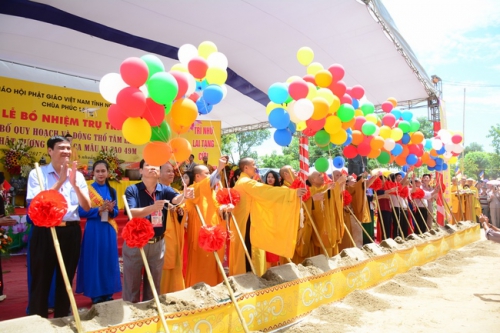 Celebration of Abbot’s Appointment and Ground Breaking of Building 49-metre Statue of Sakyamuni Buddha at Phuc Lac Pagoda - Nghe An