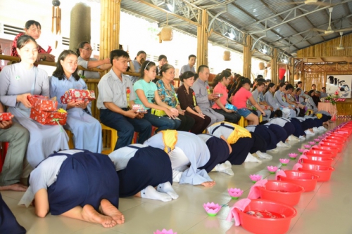 Buddhist-Family Group held Ulambana Ceremony