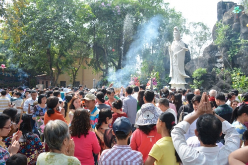 More than 45.000 New Year Presents for Buddhists on Jan 1st Lunar New Year