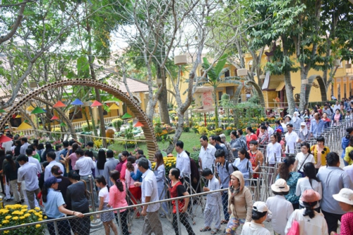 Chùm ảnh mồng hai Tết Ất Mùi