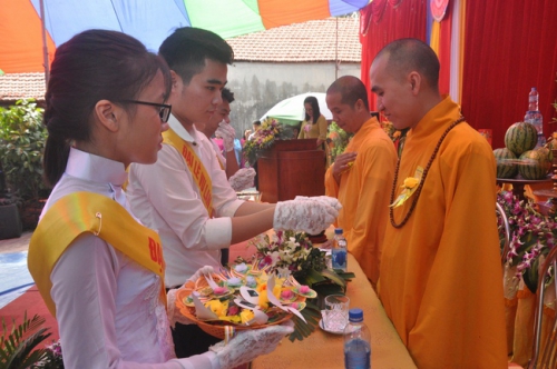 The ullambana ceremony of pious gratitude at Tieu Dao pagoda in Quang Ninh province