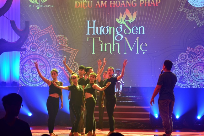 The 10th “Dieu Am Hoang Phap” Program, Before 