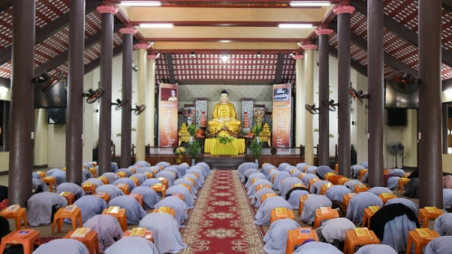 Khóa tu Bát Quan Trai tại chùa Hòa Phúc - Hà Nội