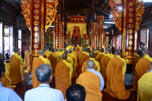Ceremony of Seating Buddha Statue, Thanking Triratna and Taking Triratna Refuge at Hoa Phuc Pagoda, Ha Noi