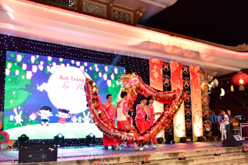 Kiddie Music Show “Anh Trang Tu Bi” on Mid-Autumn