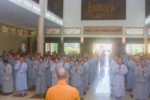 Board of Reciting the Buddha of Lien Tri Celebrating the Ceremony of Annual End.