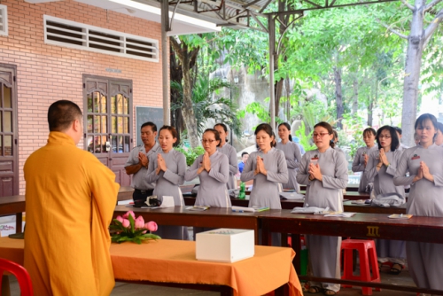 Lớp Học Giáo Lý Cho Gia Đình Phật Tử