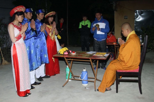 Cultivating One-Day Course and Lantern Festival at Dong Cao Pagoda in Thanh Hoa