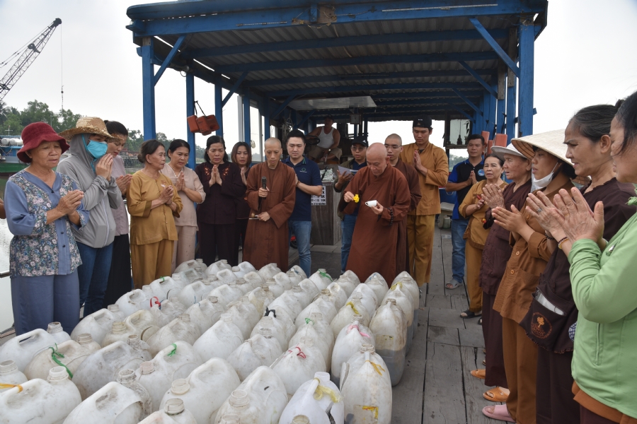 Release creatures and praying for peace to Toan Phat Logistics Co., Ltd and Trang Nguyen Co., Ltd by the Charity Board