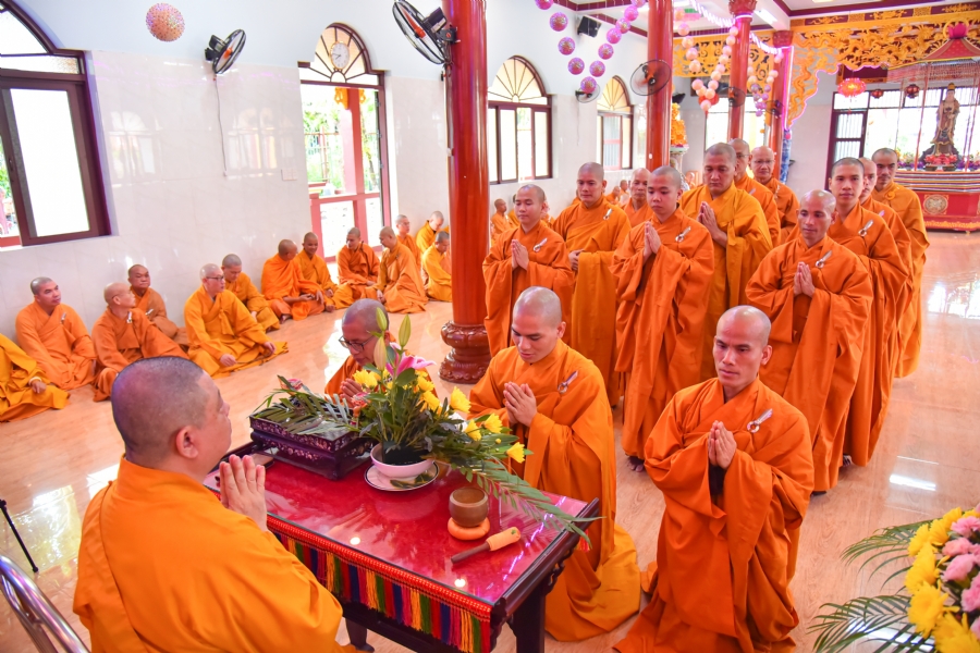 Holding Pravaranà Ceremony of the Director Board (DB) of Hoc Mon district's Vietnam Buddhist Sangha (VBS)