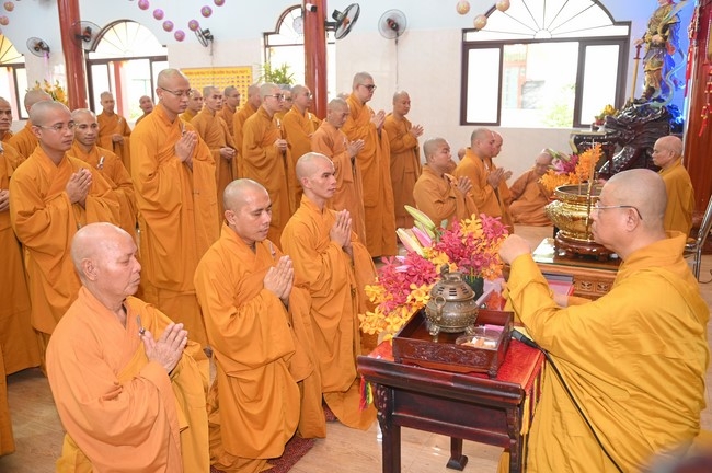 Holding Pravaranà Ceremony of the Director Board (DB) of Hoc Mon district's Vietnam Buddhist Sangha (VBS)