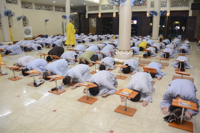 Buổi học oai nghi dành cho Phật tử khi đến chùa