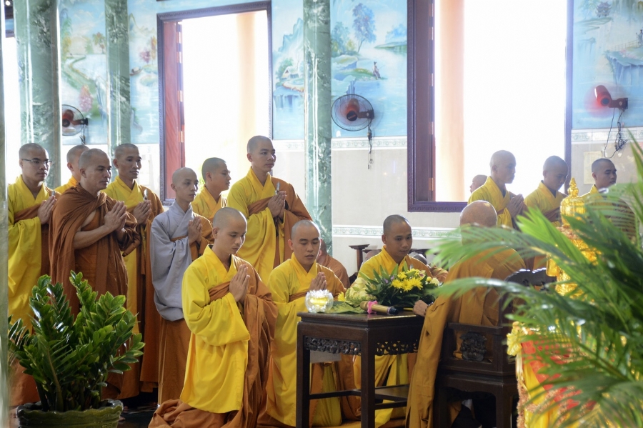 Hoang Phap Monk Join the Monastic Confession 2019