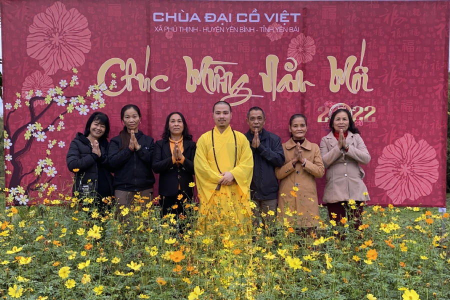 Series of photos on the 2nd day of Lunar New Year at Dai Co Viet Pagoda