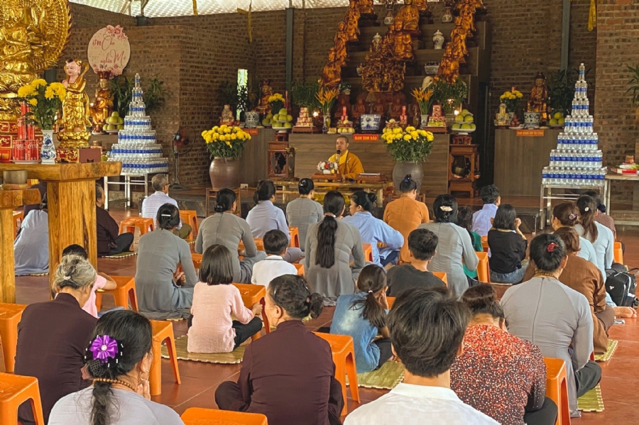 Three-Jewel Refuge Ceremony at Dai Co Viet Pagoda – Yen Bai
