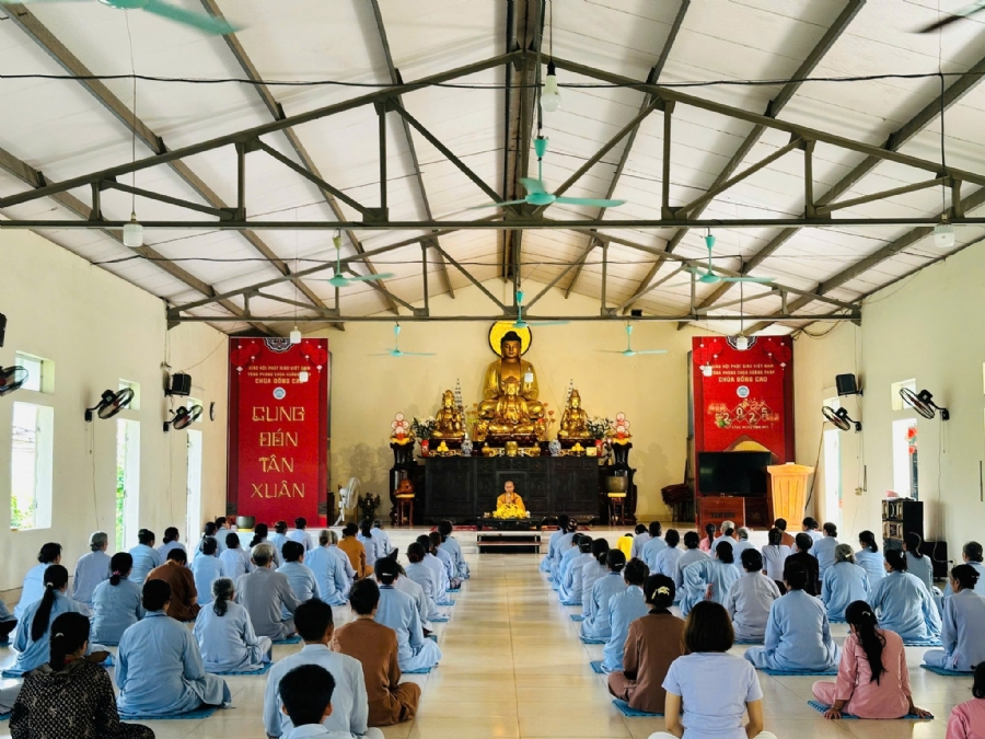 One - Day Practice at Dong Cao pagoda, Thanh Hoa