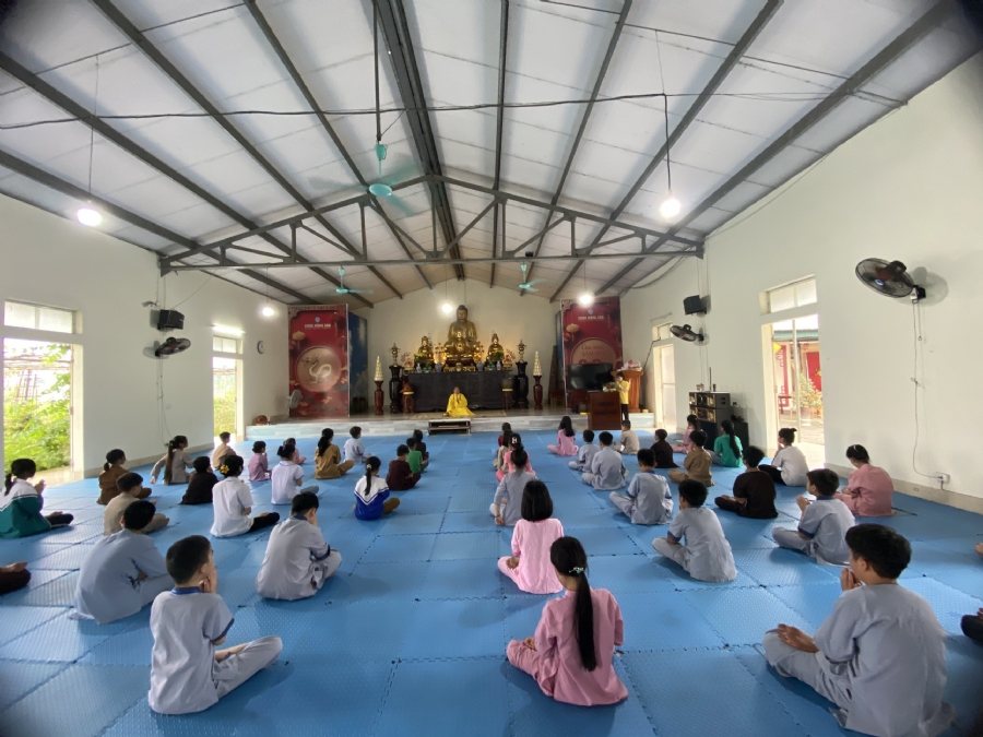 The 15th Lotus seed Sowing Retreat at Dong Cao Pagoda, Thanh Hoa