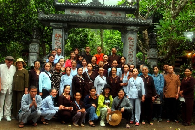 Pilgrimage, visit the scenic spots in Quang Binh - Hue of Giai Lam Pagoda - Ha Tinh