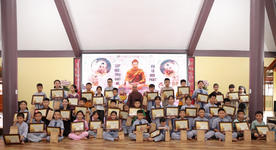 Chùa Hòa Phúc – Hà Nội: Lễ tổng kết chương trình Cuối Tuần Về Bên Phật
