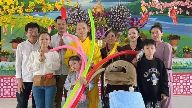 Peace praying ceremony at Hoang Phap Cambodia Temple  in the new year