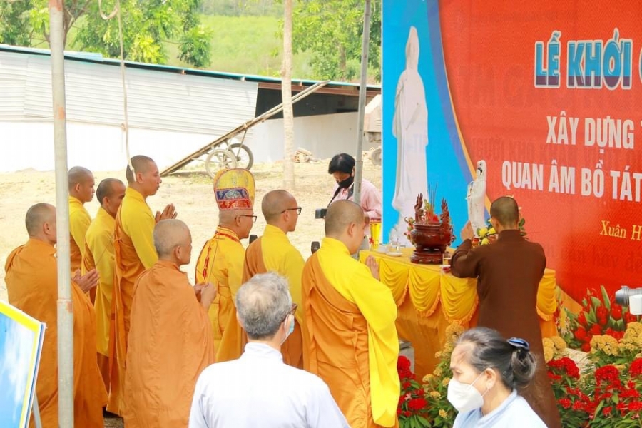 Chùa Hưng Pháp:  Lễ Cầu An Đầu Năm và Lễ Khởi Công Xây Dựng Tôn Tượng Quan Âm