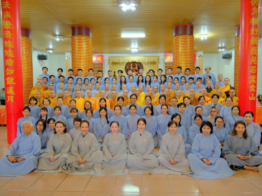 Chùa Linh Ẩn – Đài Loan: Đại lễ Phật đản PL.2659 – DL.2025
