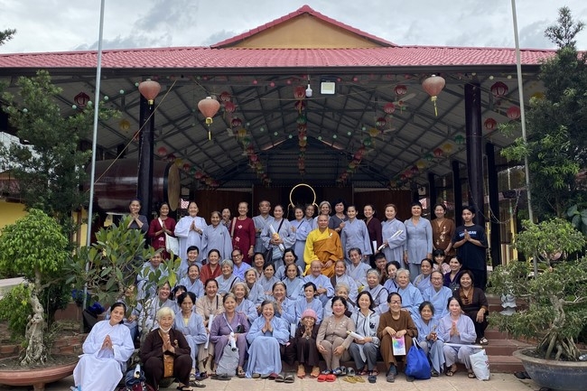 One-Day Peaceful Retreat at Suoi Phap Pagoda
