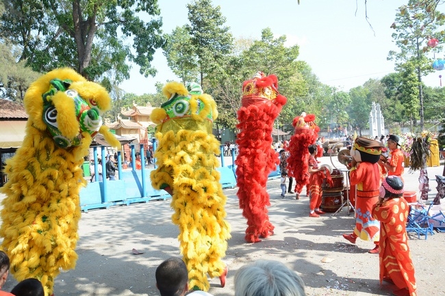  Series of photos on the 3rd day of Tet Holiday