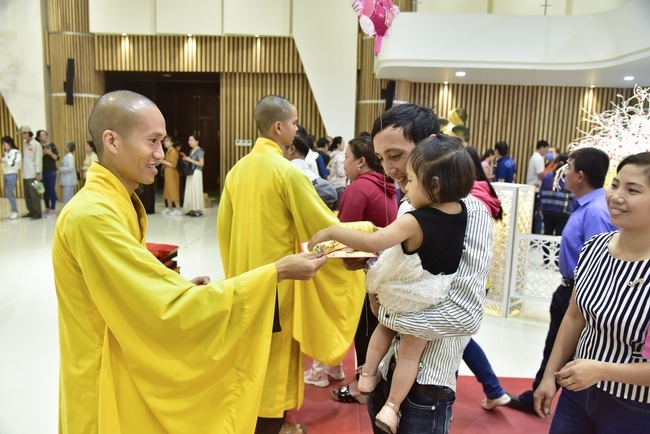 Series of photos on the 5th day of Tet Holiday