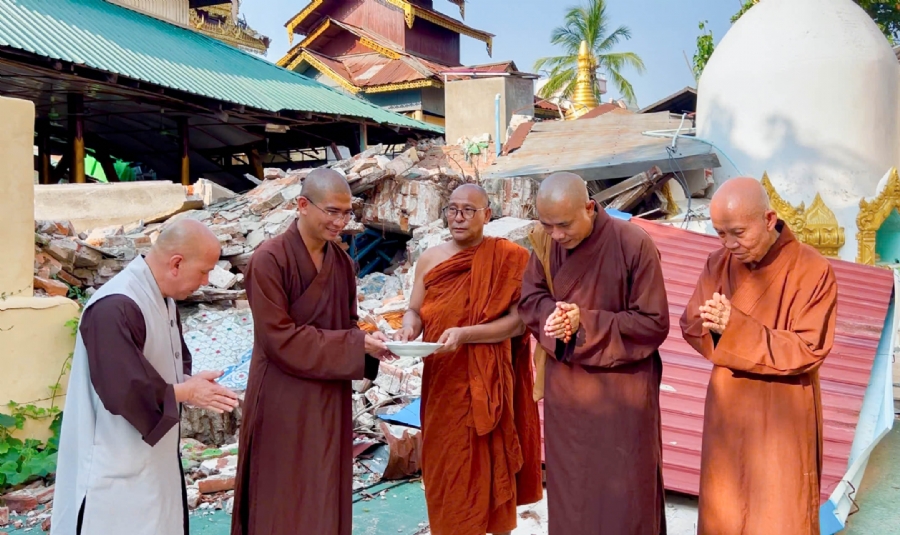 Humanitarian relief trip in Myanmar