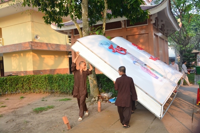 Preparation for Mau Tuat Lunar New Year