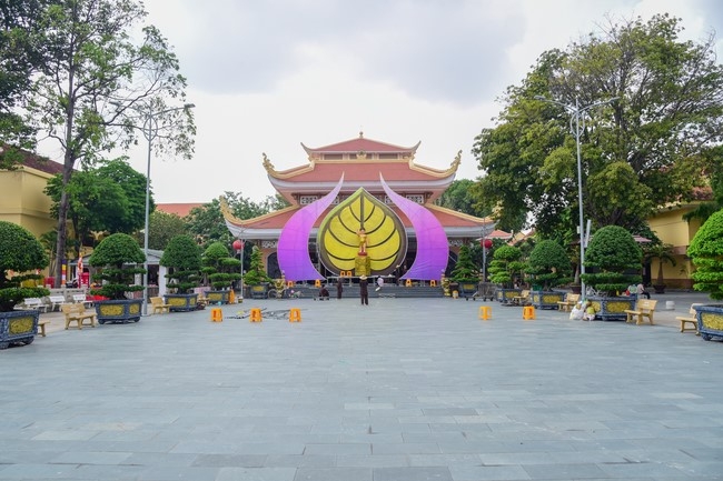 Preparing for the Great Ceremony of Buddha's Birthday 2021 (part 2)