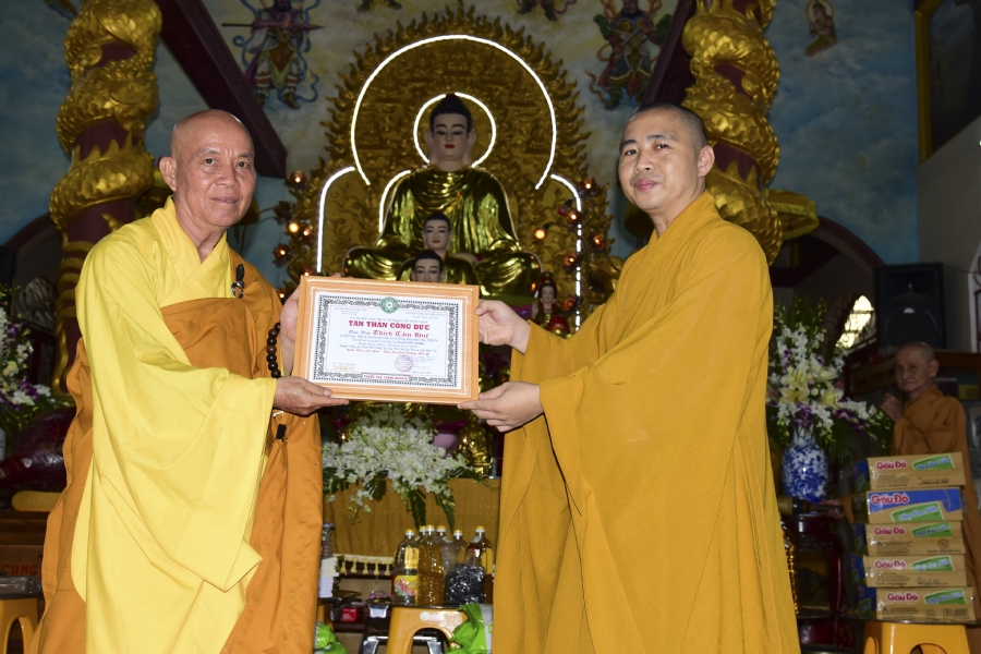 Offering to the summer retreat schools in Dong Nai and Cu Chi