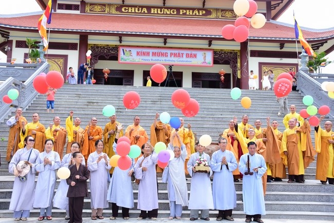 Vesak at Hung Phap Pagoda – Dong Nai