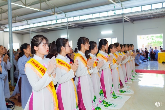 The Ullambana great Ceremony at Can Mon pagoda in Nghe An