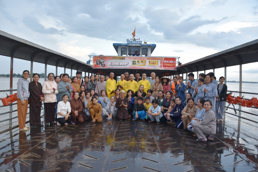 The 9th One-Day Retreat at Minh Chat ashram in Can Tho