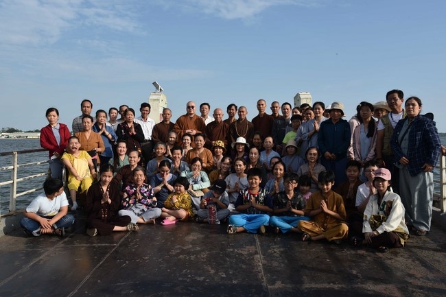 The 6th gratitude Ceremony and One-Day Practice at Minh Chat ashram in Can Tho