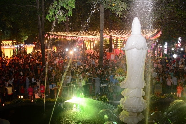 Mau Tuat New Year Eve Celebration