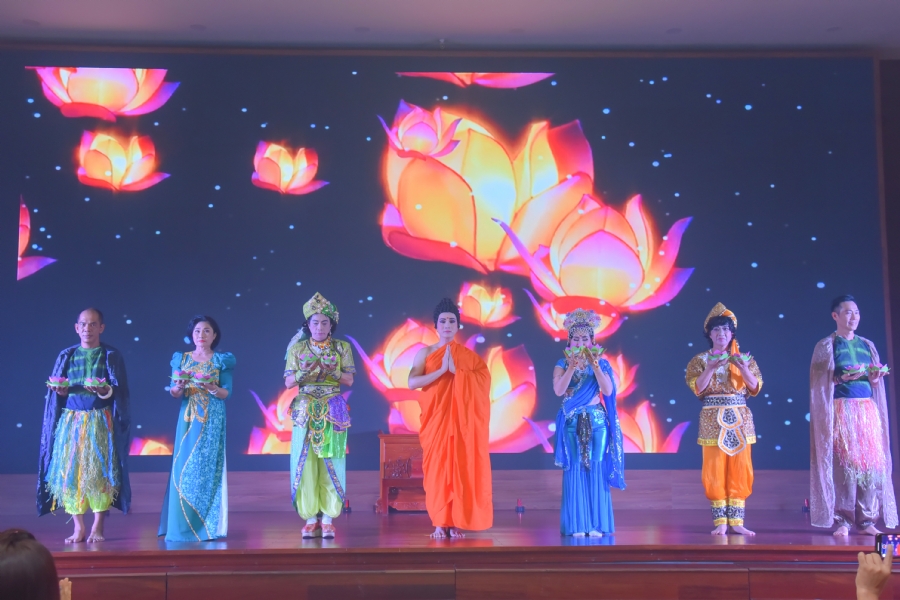 Performance night to celebrate Buddha's Birthday