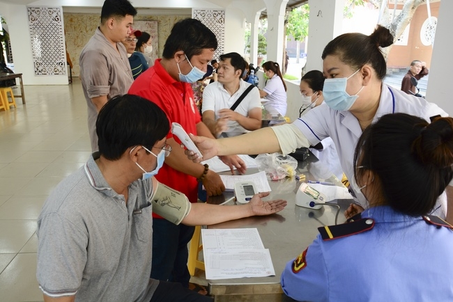 Humanitarian Blood Donation