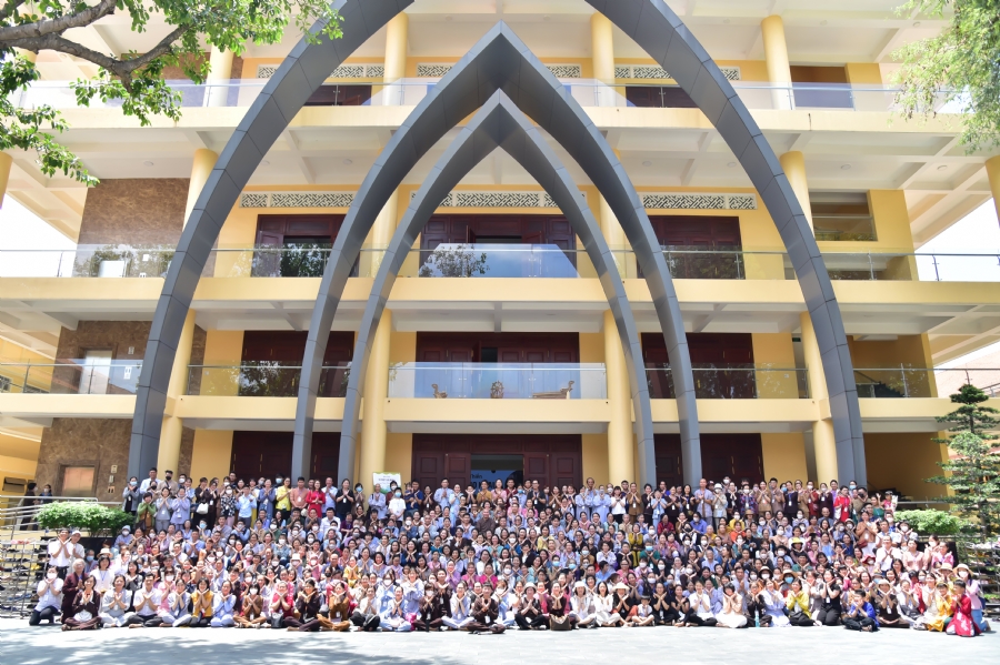 Khóa thiền “Có Mặt Cho Nhau” – Thầy Pháp Nhật