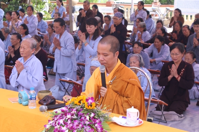 Pray-for-peace cultivation course at Tieu Dao Pagoda - QuangNinh Province