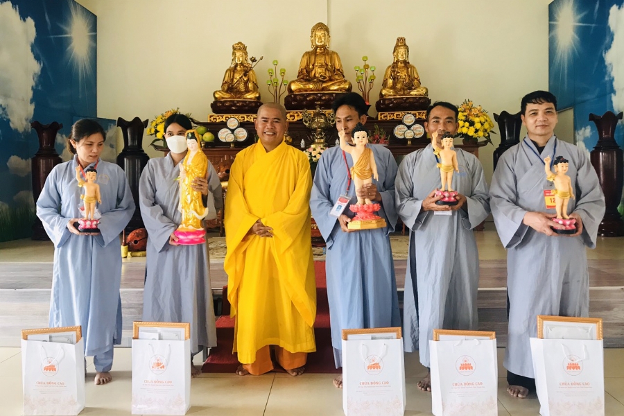 One-Day Retreat at Dong Cao pagoda 