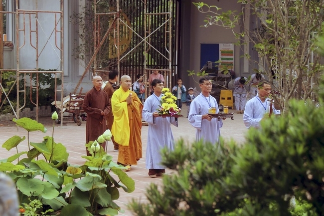 One-day peaceful Retreat at Hoa Phuc Pagoda