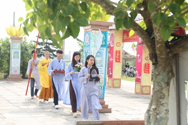 One - Day Retreat at Dong Cao Pagoda